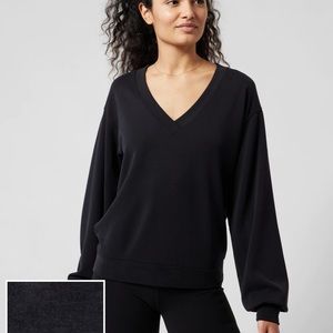 Athleta seasoft v neck sweatshirt